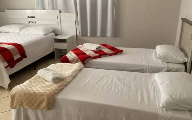 Casa Ampla piscina para ate 16 hospede