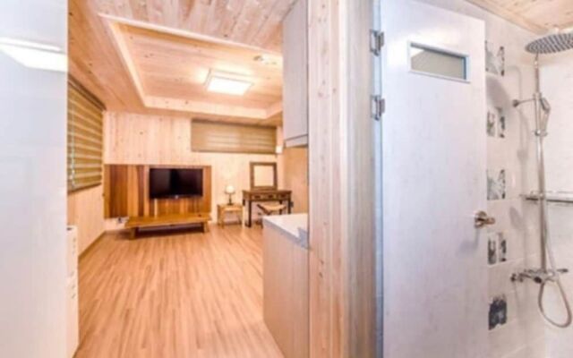 Jeju Dongbackdongsan Pension