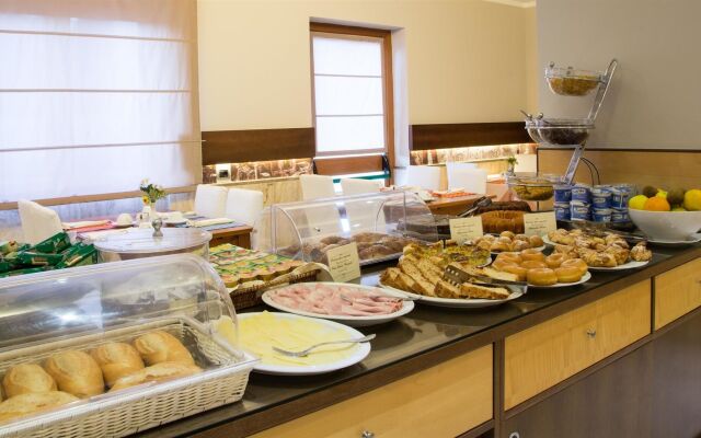 Suites & Residence Hotel Napoli