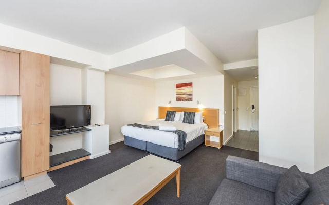 Ascot Quays Apartment 102