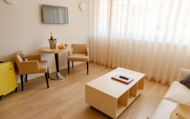 Residence Chateauneuf