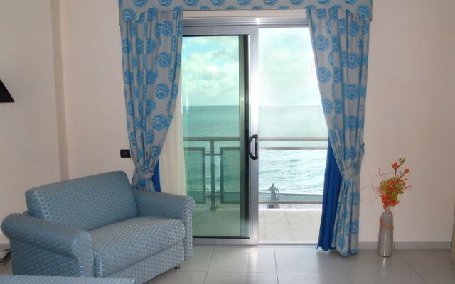 Miramare Palace Hotel