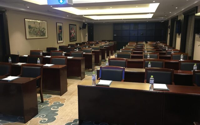 Yantai Dexin International Hotel