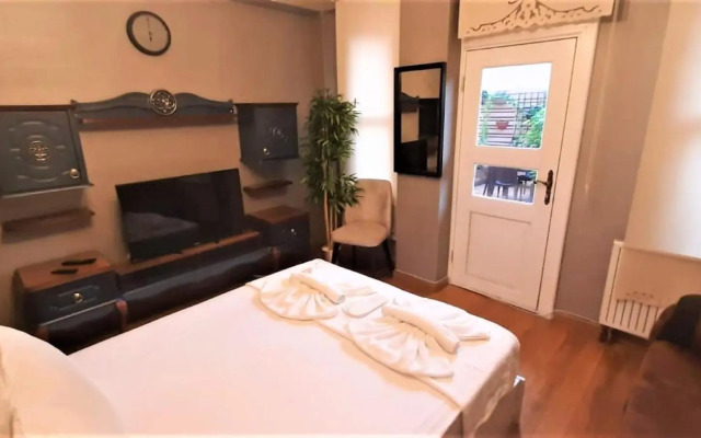 Valentine Suites Hotel