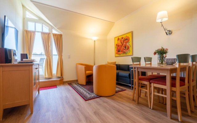 Dünenpark Binz Komfort Ferienwohnung mit 2 Schlafzimmern und Balkon im Dachgeschoss 012