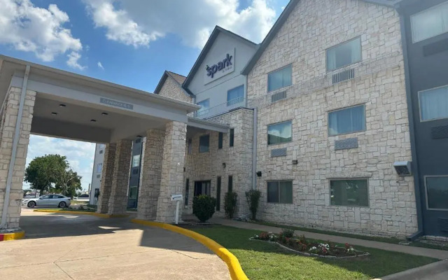 Spark by Hilton Round Rock