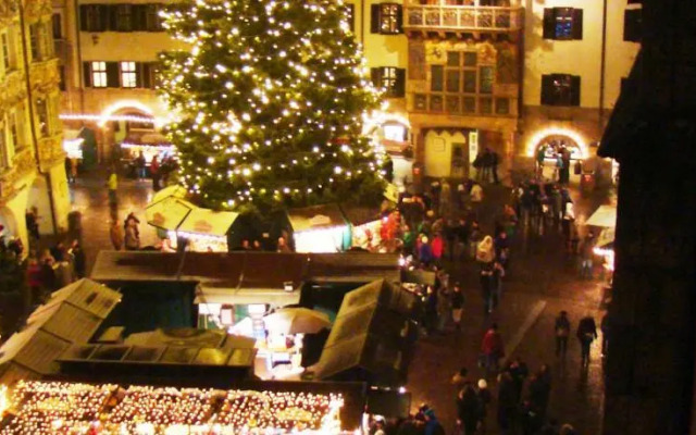 Kaiser Max Suite at the Golden Roof