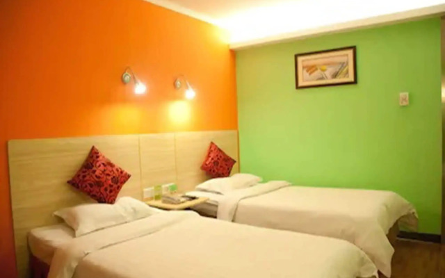 LN White House Hotel