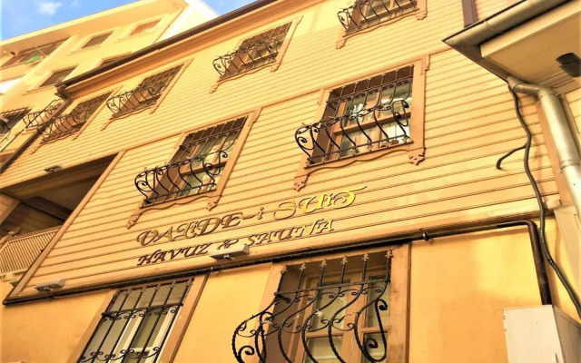 Valentine Suites Hotel