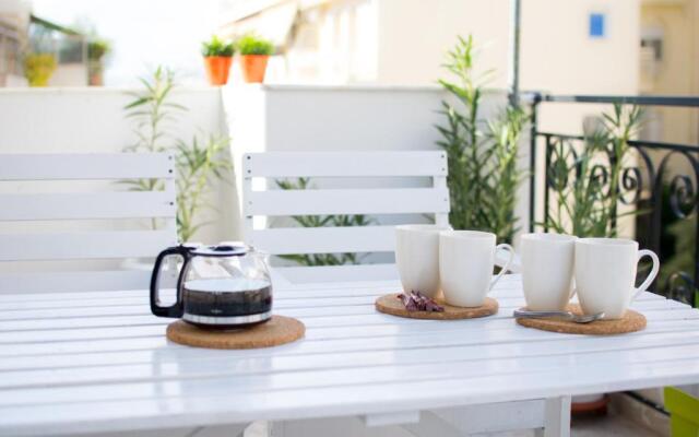 Destination Acropolis apt4