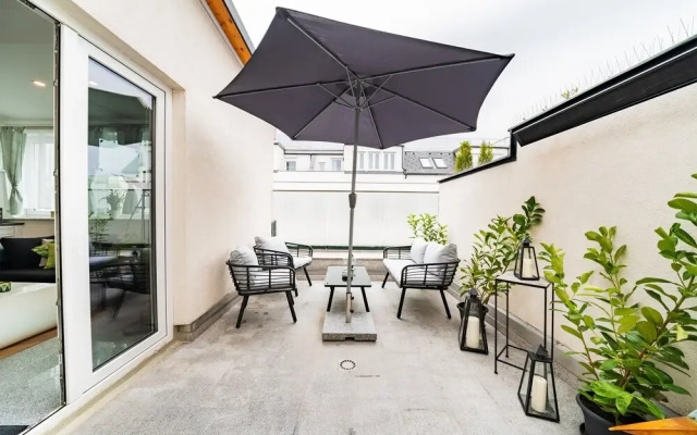 Terrace Apartment near Danube
