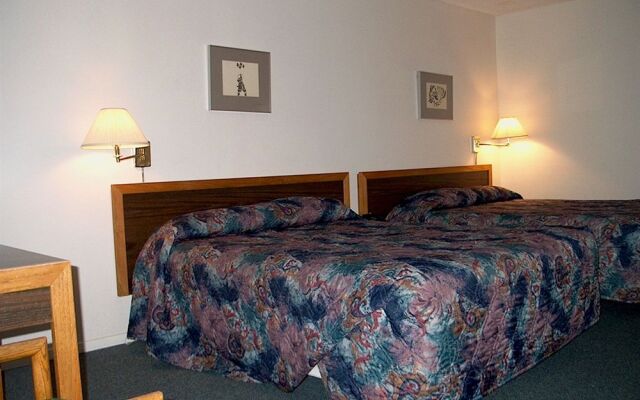 Comox Valley Inn & Suites