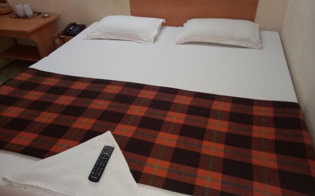 Hotel Kirthikaa Palace