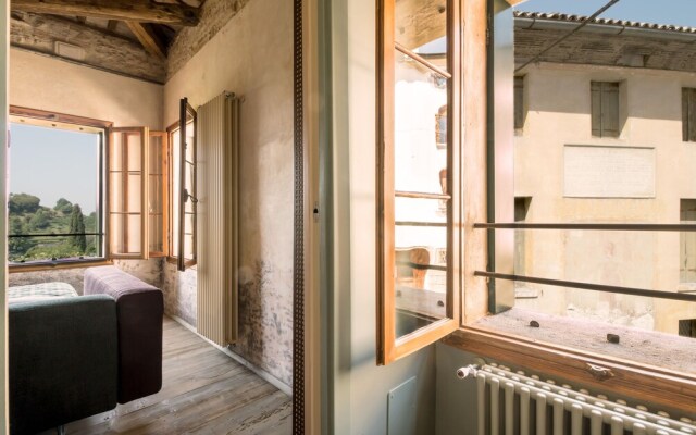 Exclusive House in Asolo Art and Design