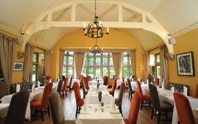 Hare And Hounds Hotel