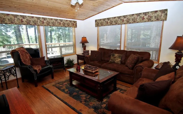 #39 & #40 Hyatt Lake Compound - Sleeps 12