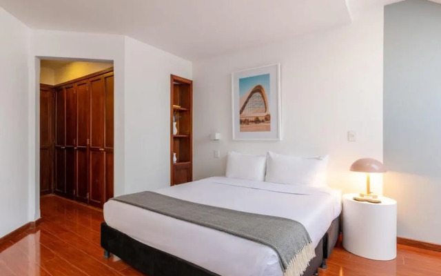 w Unique 1BR Duplex in Parque 93