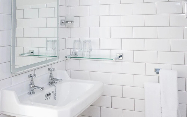 Crescent Lodge Guest House