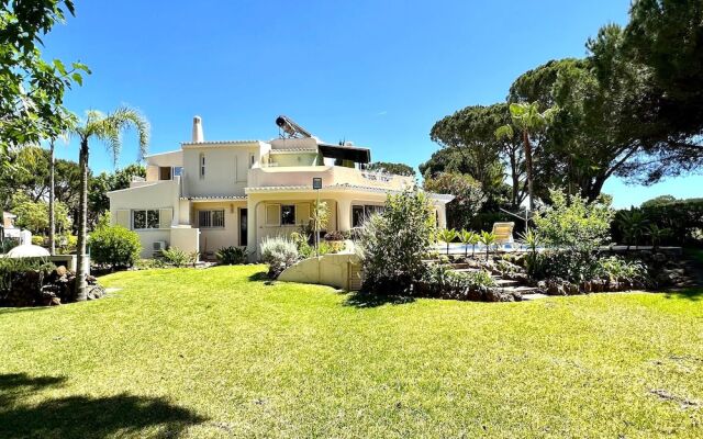 Vilamoura Amazing Golf Villa With Pool