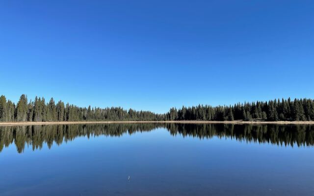 Schott’s Lake Conference & Resort