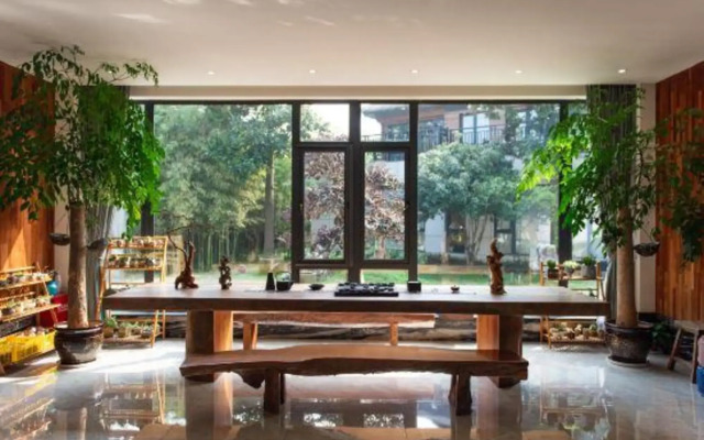 Henon Bamboo Retreats