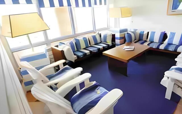 Beach Hotel Zandvoort BY Center Parcs