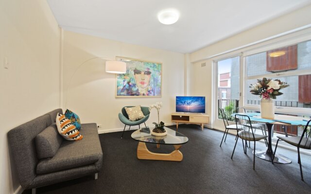 HomeHotel-Urban Retreat in Secure Boutique Block
