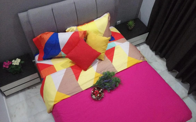 Big Family Friends Guesthouse 16pax, Legoland Bukit Indah