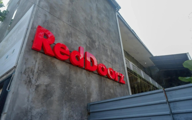 RedDoorz near Jumbo Mall Sragen