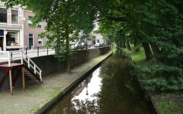 Tussen Spoor en Singel