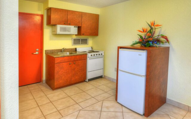 Best Western Aku Tiki Inn