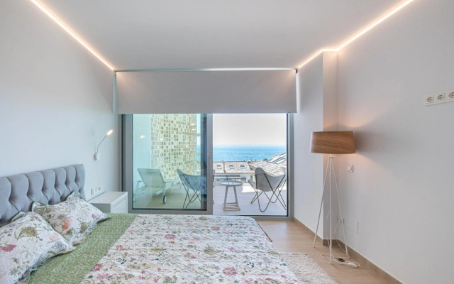 Unique 2 bedroom unit with pool near beach