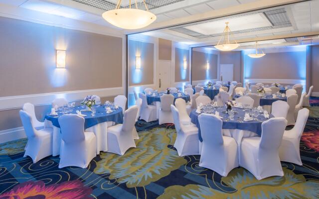 Crowne Plaza Virginia Beach Town Center by IHG