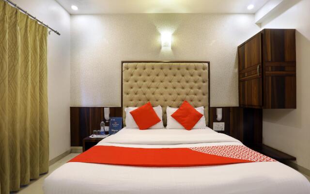 Collection O 8190 Hotel Satyan Inn