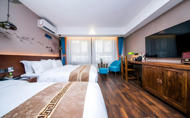 MG Hotel - St. Michael's Cathedral, Qingdao