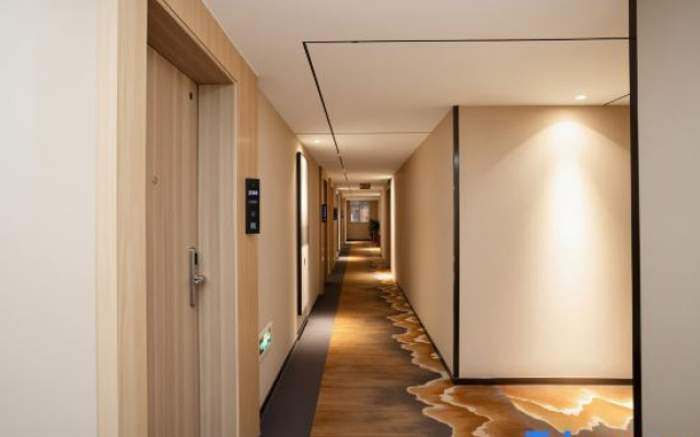 h Hotel (Taiyuan Yingze Street University of Technology)