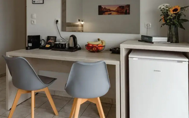 Zilean Apartment Airport by Airstay