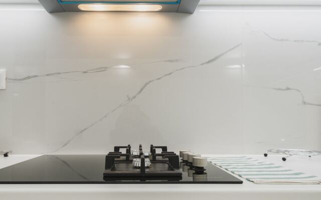 Central Apartment 1 near Old Town & Bus Station