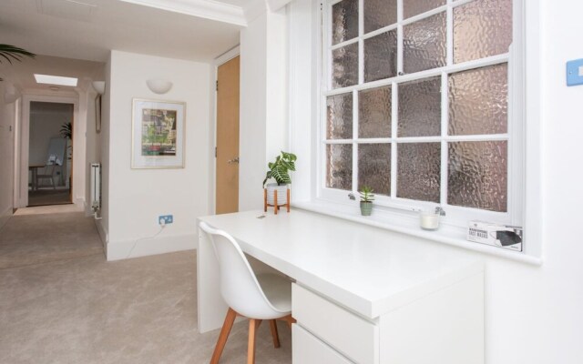 Modern 2 Bedroom Apartment in the Heart of London