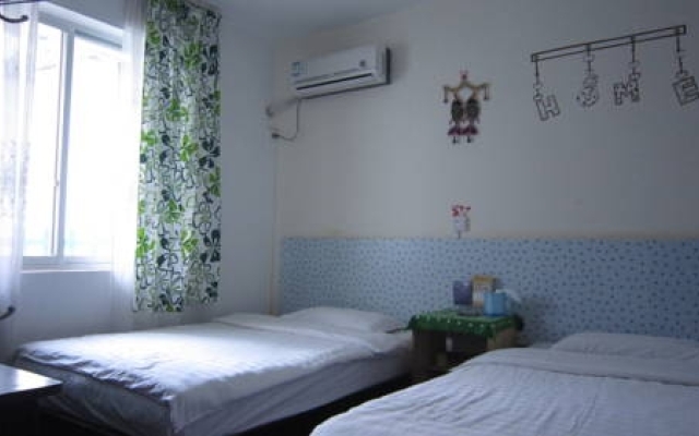 8 Rooms Guest House