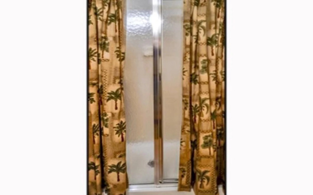 Tidewater 700 210960 by RedAwning