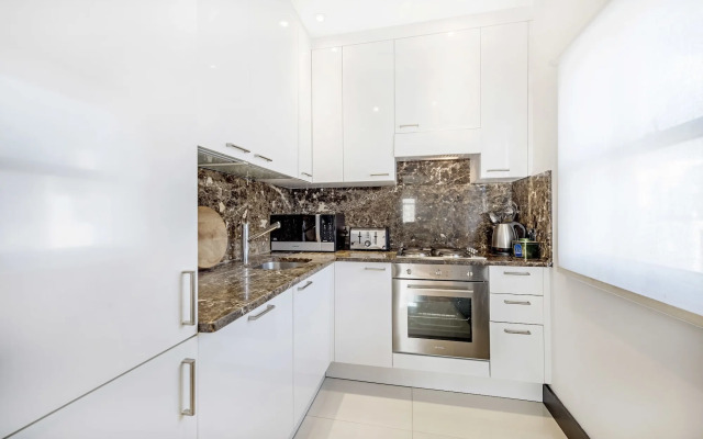 130 Queen's Gate Apartments