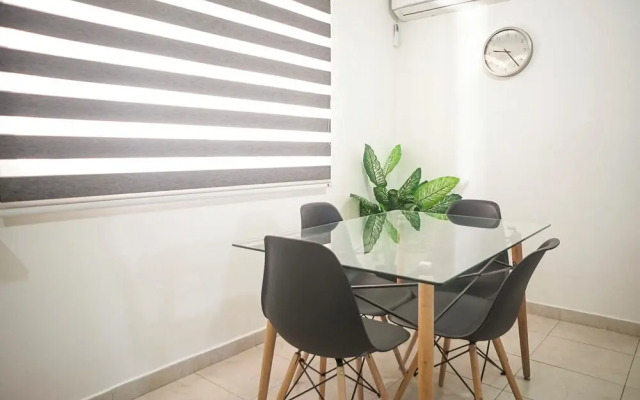 Cozy Apartment Poliforum AC