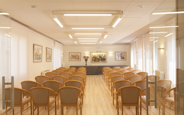 Hotel Pirineo Figueres by Pierre and Vacances