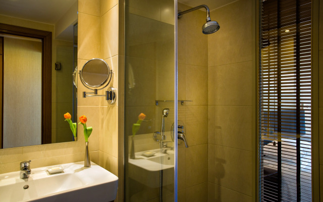 Athens Gate Hotel