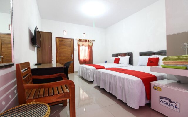 RedDoorz Syariah near Gembira Loka Zoo