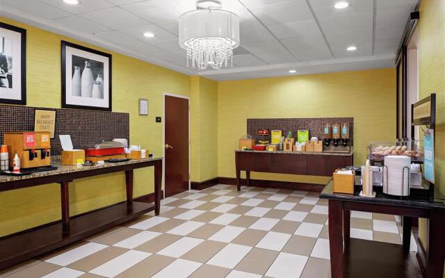 Hampton Inn Atlanta Fairburn