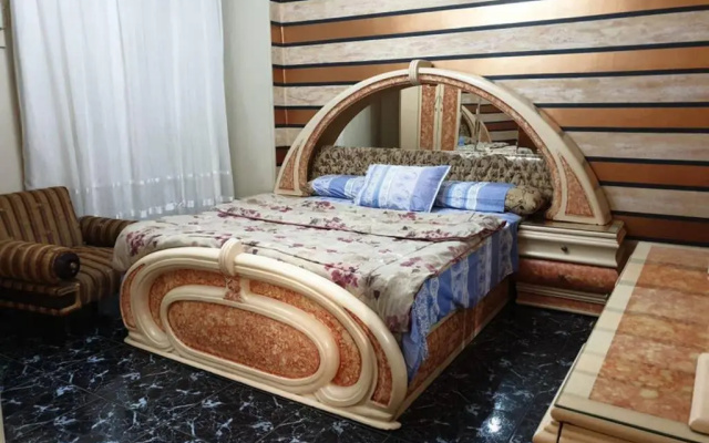Comfy 3 Bedrooms Apartment in Cairo Z1