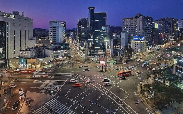 Brown Suites Hotel Sinchon Central