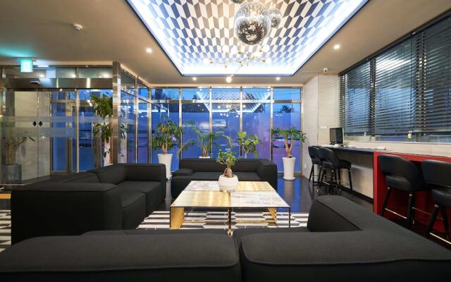 BON Hotel
